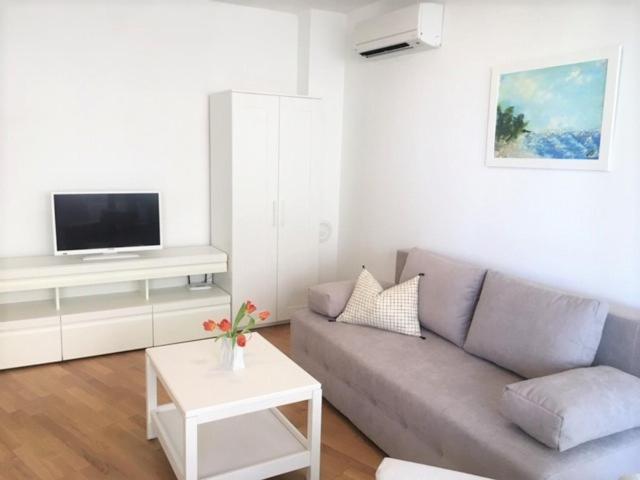 Sunshine Apartment Макарська Екстер'єр фото