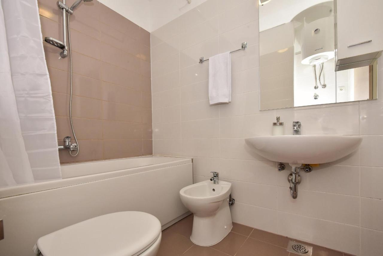 Sunshine Apartment Макарська Екстер'єр фото