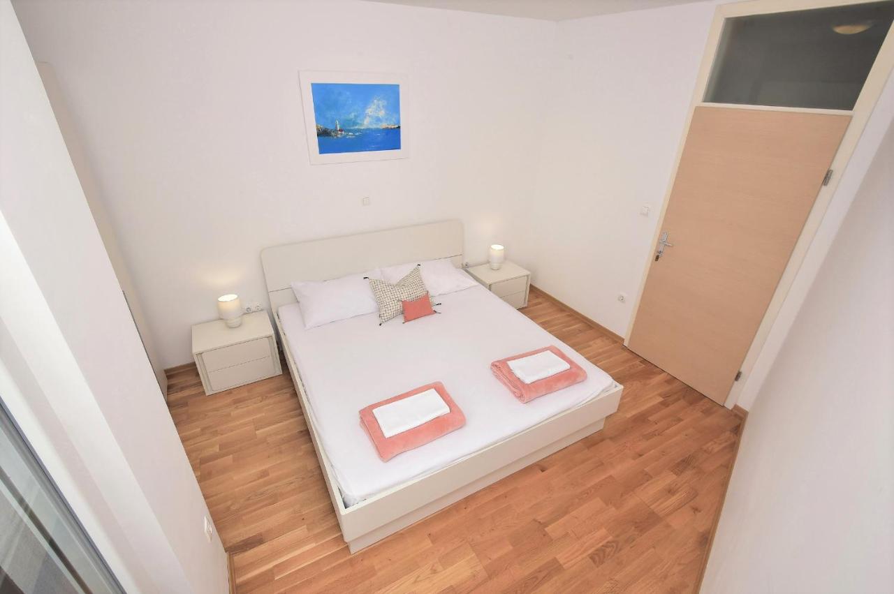 Sunshine Apartment Макарська Екстер'єр фото